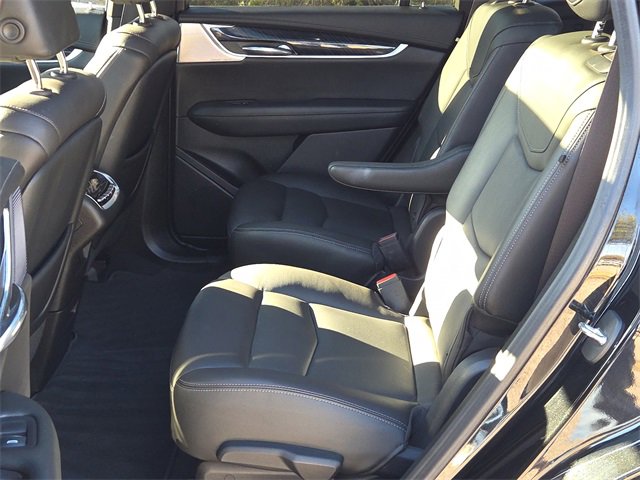 Used 2023 Cadillac XT6 Premium Luxury w/ Technology Package image 17