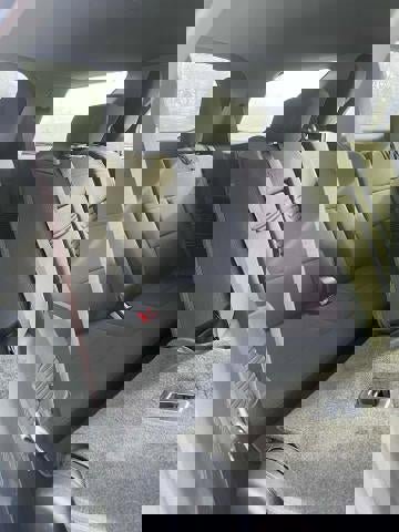 Used 2020 Ford Explorer XLT w/ Comfort Package image 13