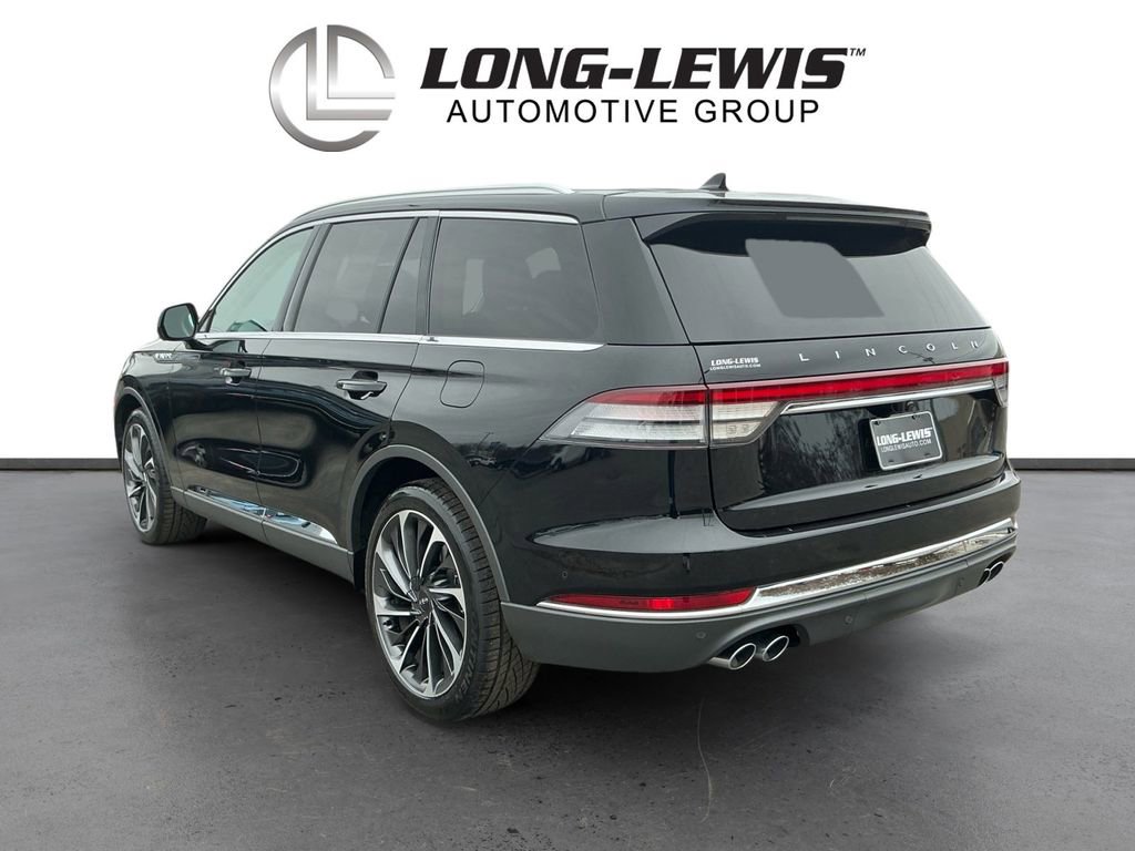 Used 2020 Lincoln Aviator Reserve w/ Equipment Group 202A image 4