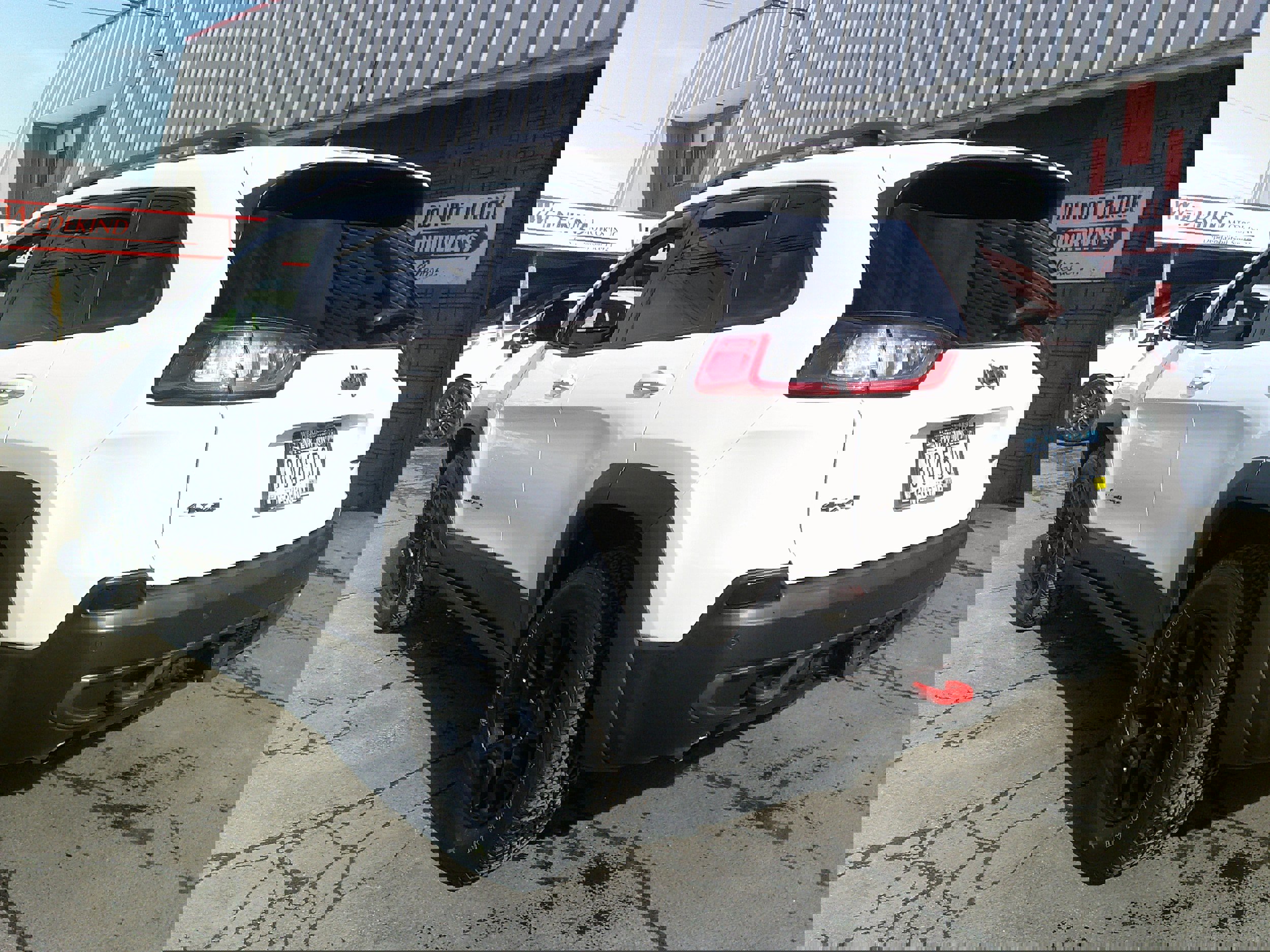 Used 2021 Jeep Cherokee Trailhawk w/ Premium Leather Package image 3