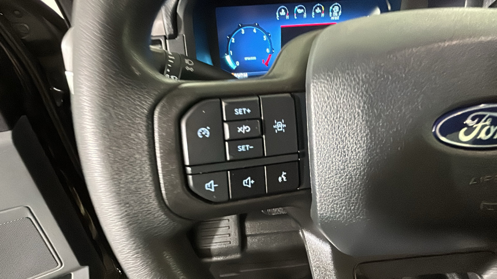 Used 2024 Ford F150 XL w/ Equipment Group 103A High AWD/4WD image 18