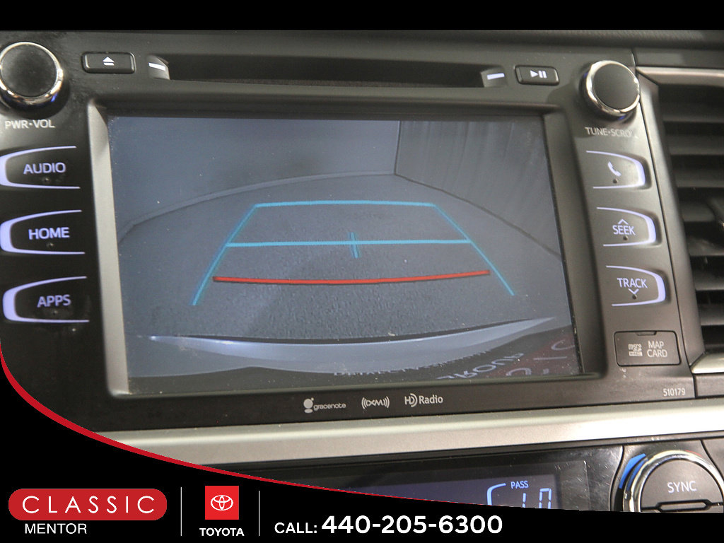 Used 2017 Toyota Highlander XLE AWD/4WD image 13