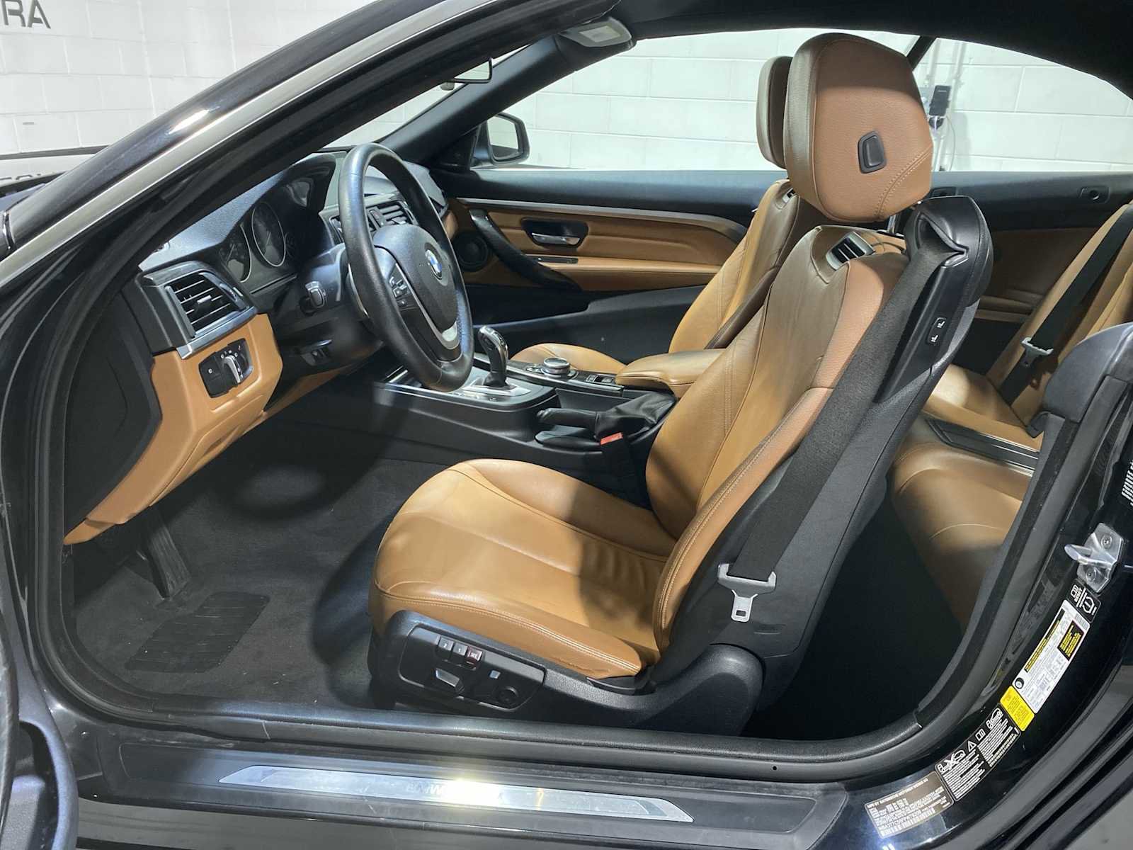 Used 2015 BMW 435i xDrive Convertible AWD/4WD image 2