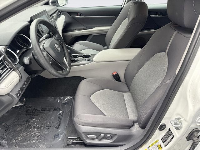 Used 2021 Toyota Camry LE image 11