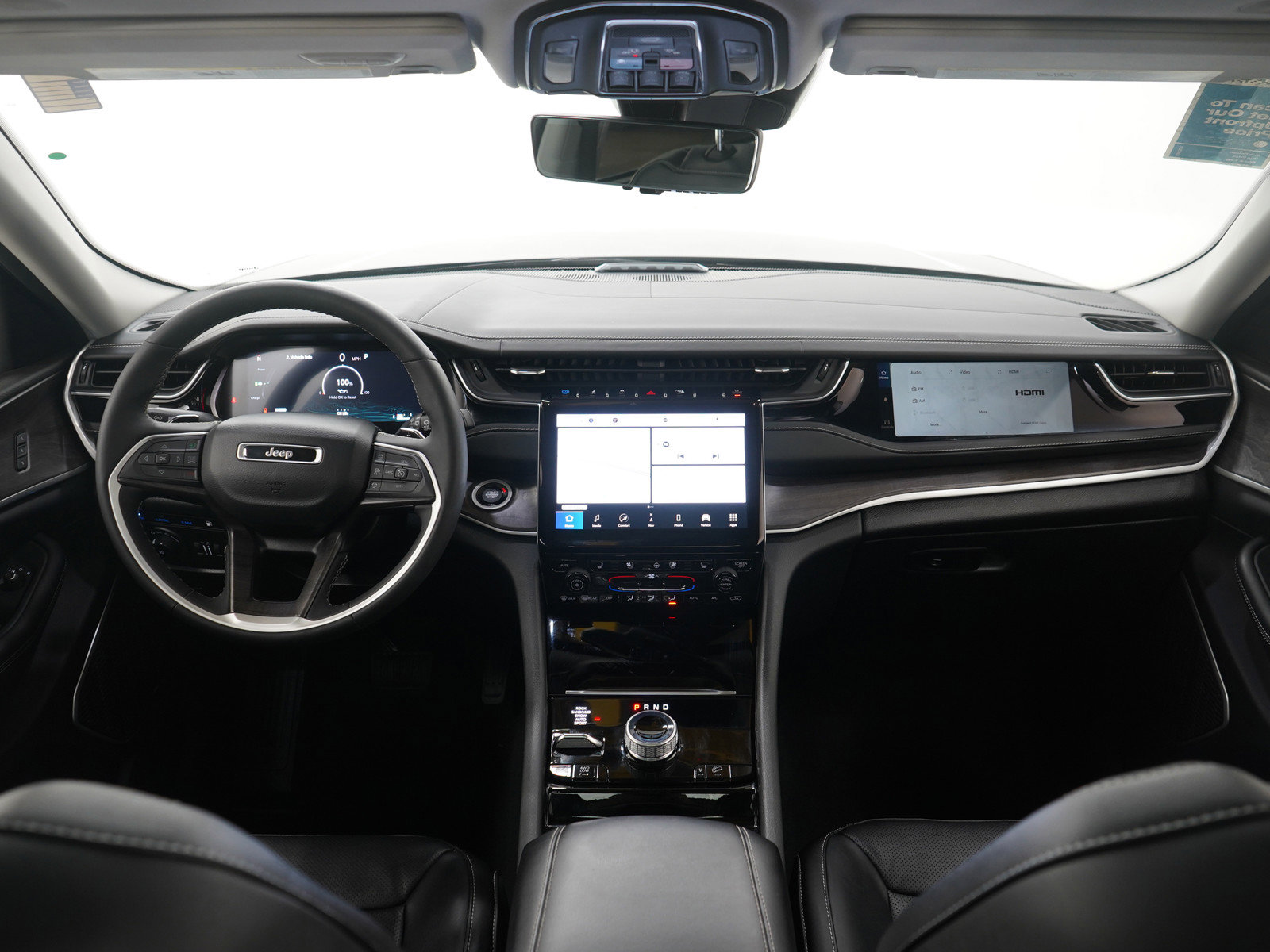 Used 2022 Jeep Grand Cherokee Limited 4xe w/ Luxury Tech Group II image 15