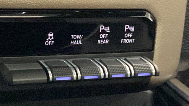 Used 2022 RAM 1500 Laramie AWD/4WD image 32
