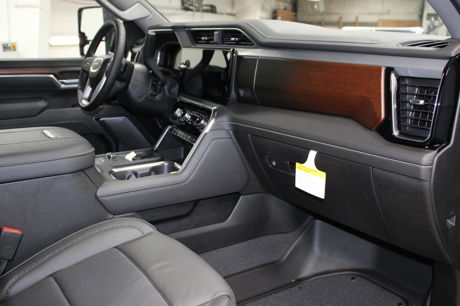 New 2026 GMC Sierra 2500 Denali w/ Denali Reserve Package image 19