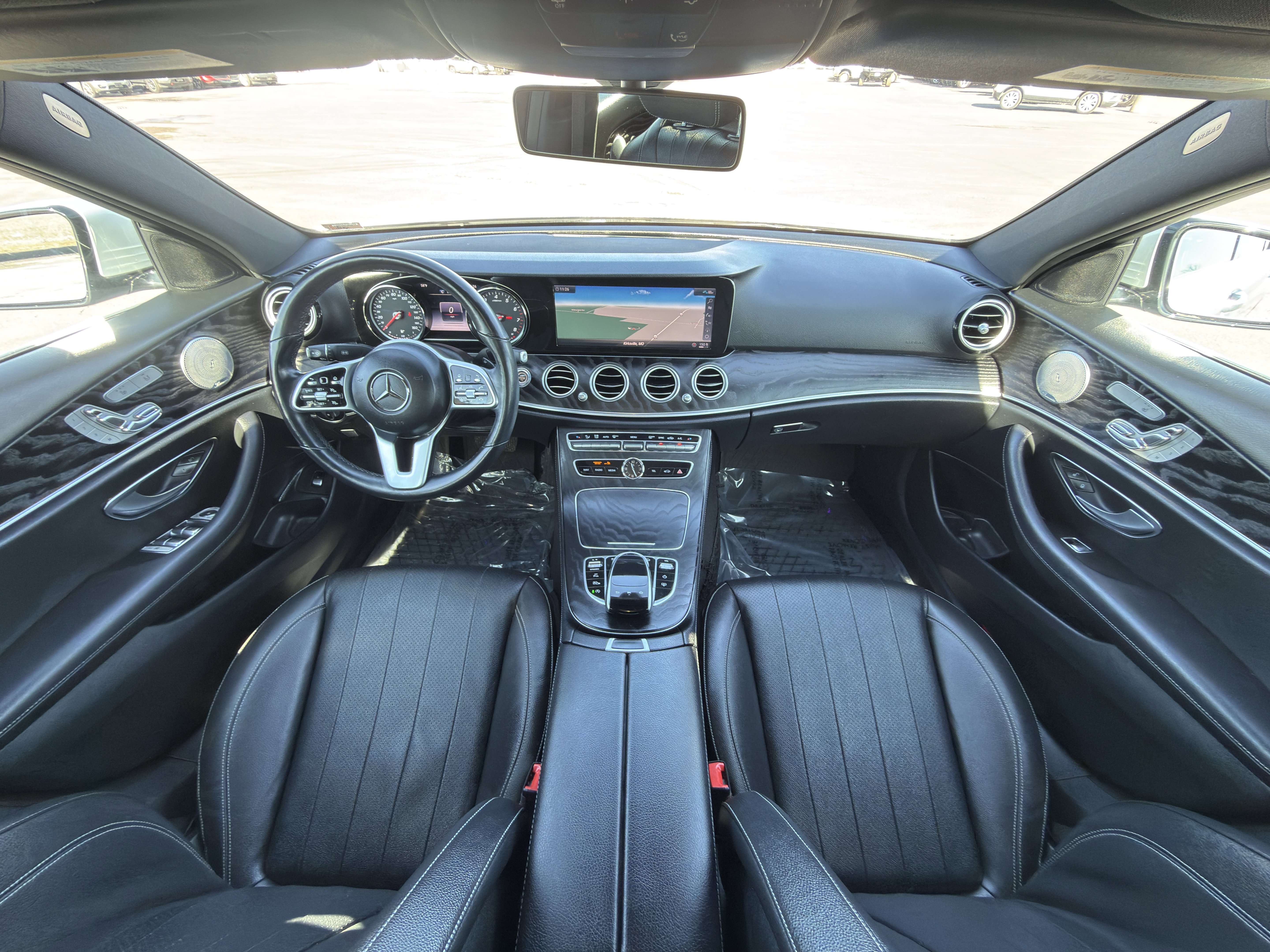 Used 2019 Mercedes-Benz E 300 4MATIC image 12