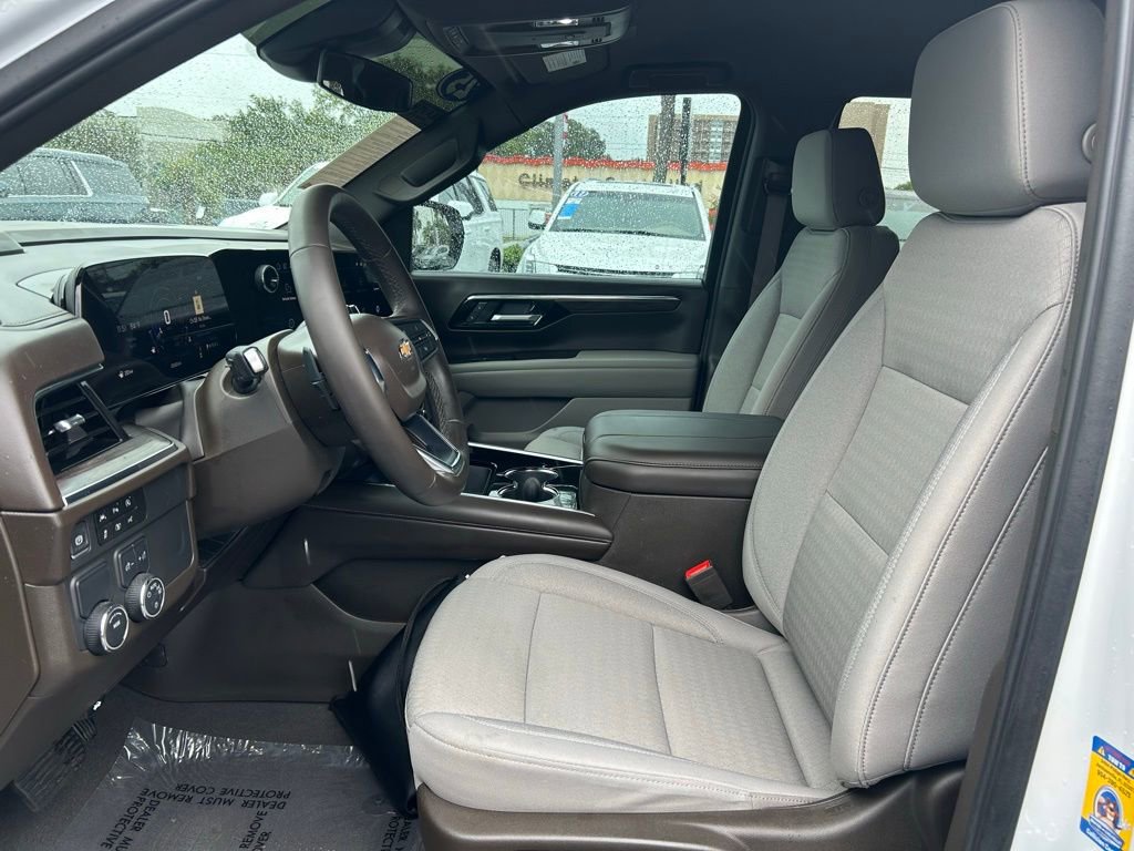 Used 2025 Chevrolet Tahoe LS image 13