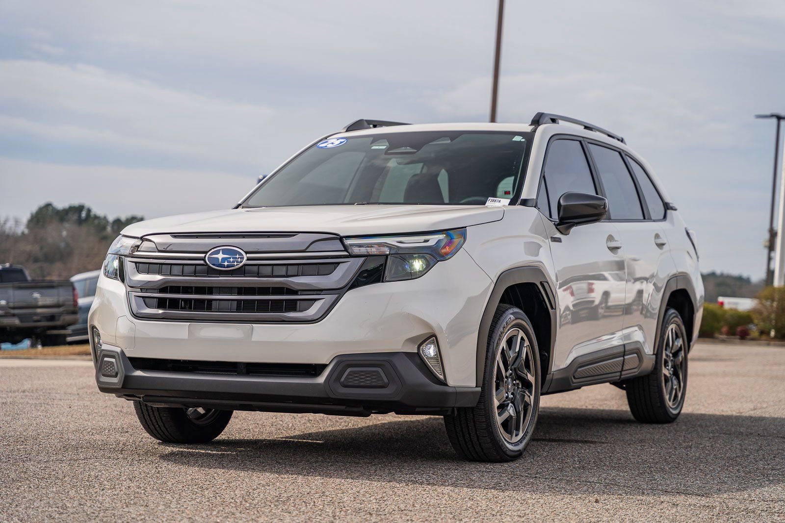 Used 2025 Subaru Forester Premium image 3