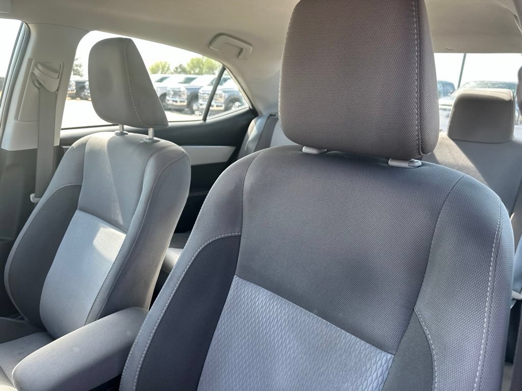 Used 2019 Toyota Corolla LE FWD image 16