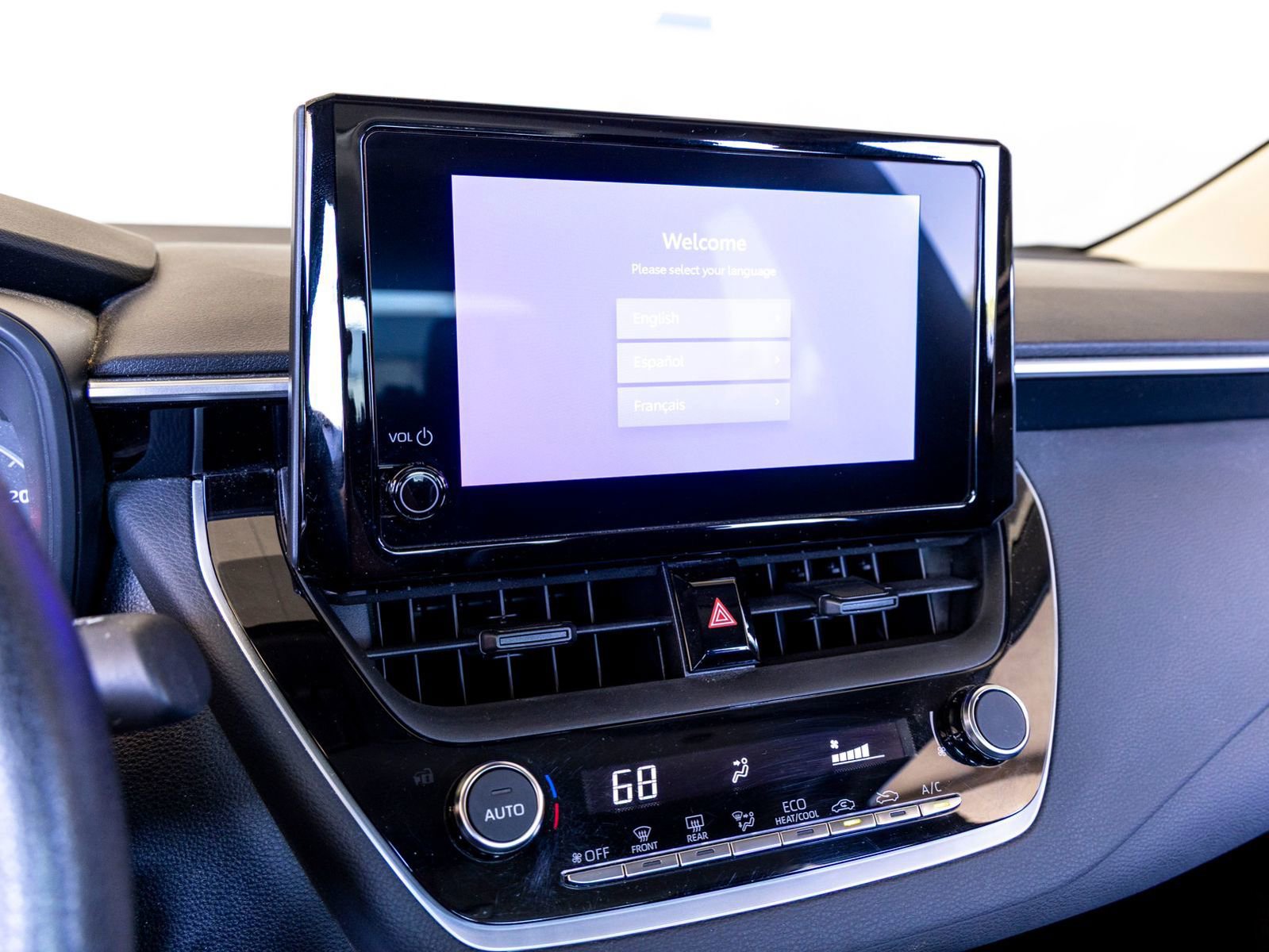 Used 2023 Toyota Corolla LE FWD image 13