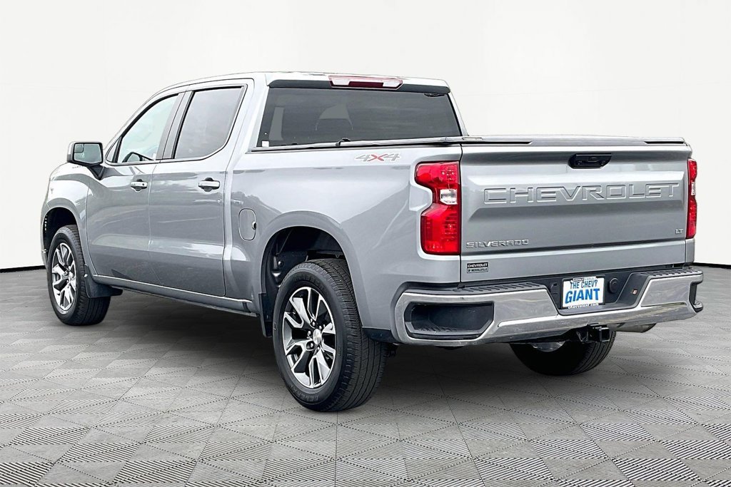 Used 2024 Chevrolet Silverado 1500 LT AWD/4WD image 4