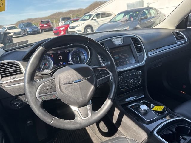 Used 2015 Chrysler 300 Limited w/ 300 Premium Group image 13