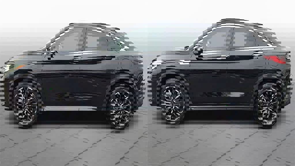 Used 2022 INFINITI QX55 Luxe w/ Cargo Package image 5