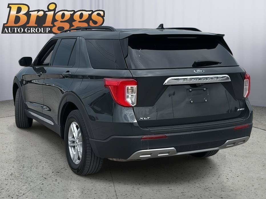 Used 2023 Ford Explorer XLT w/ Equipment Group 202A AWD/4WD image 9