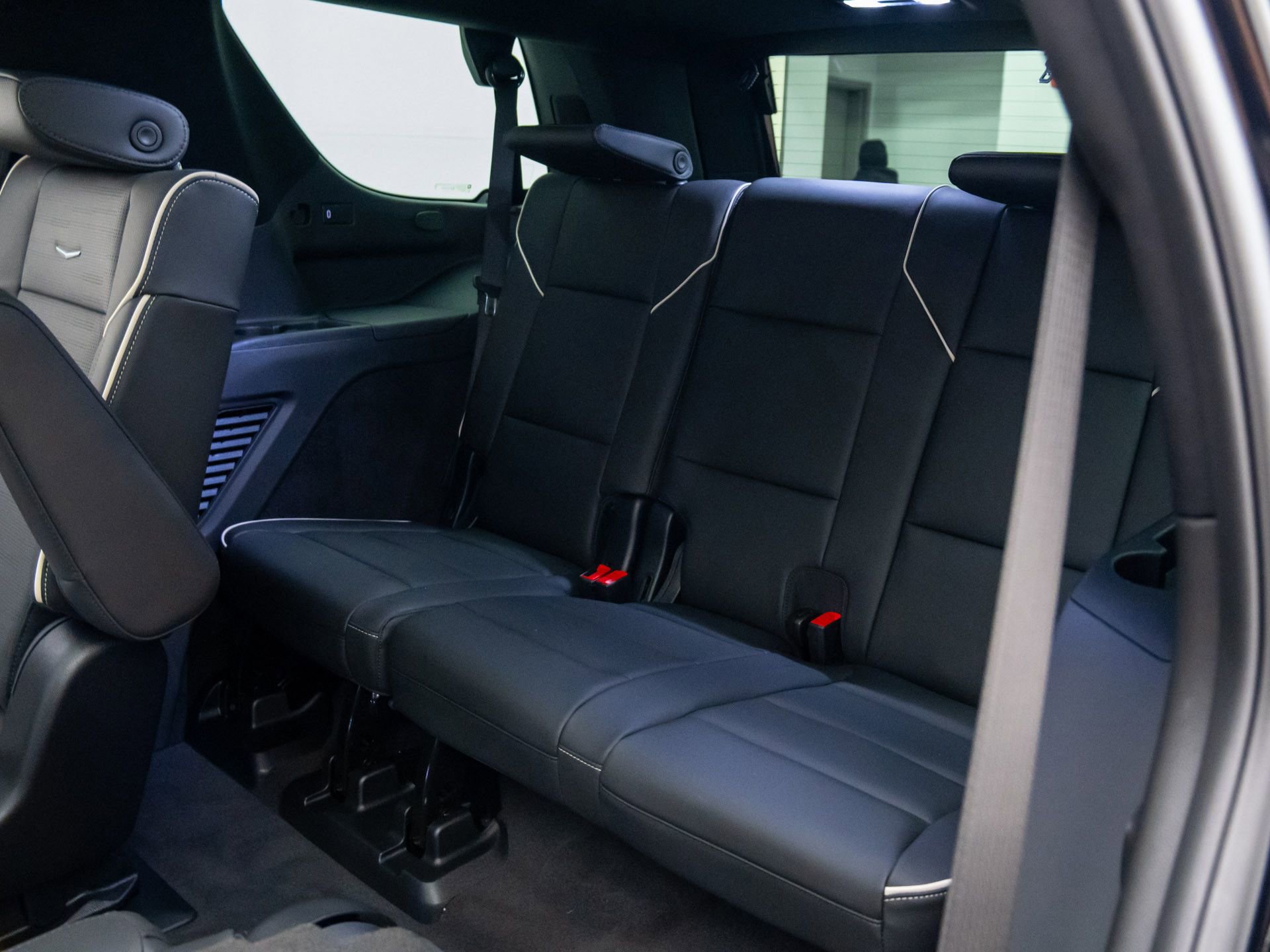 New 2026 Cadillac Escalade Luxury w/ Touring Package image 24