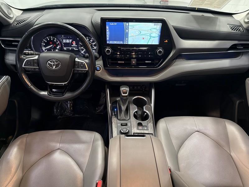 Used 2021 Toyota Highlander Limited image 71