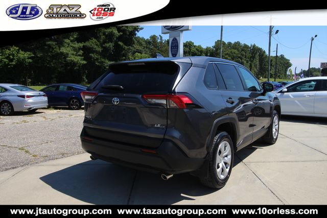 Used 2024 Toyota RAV4 LE FWD image 7