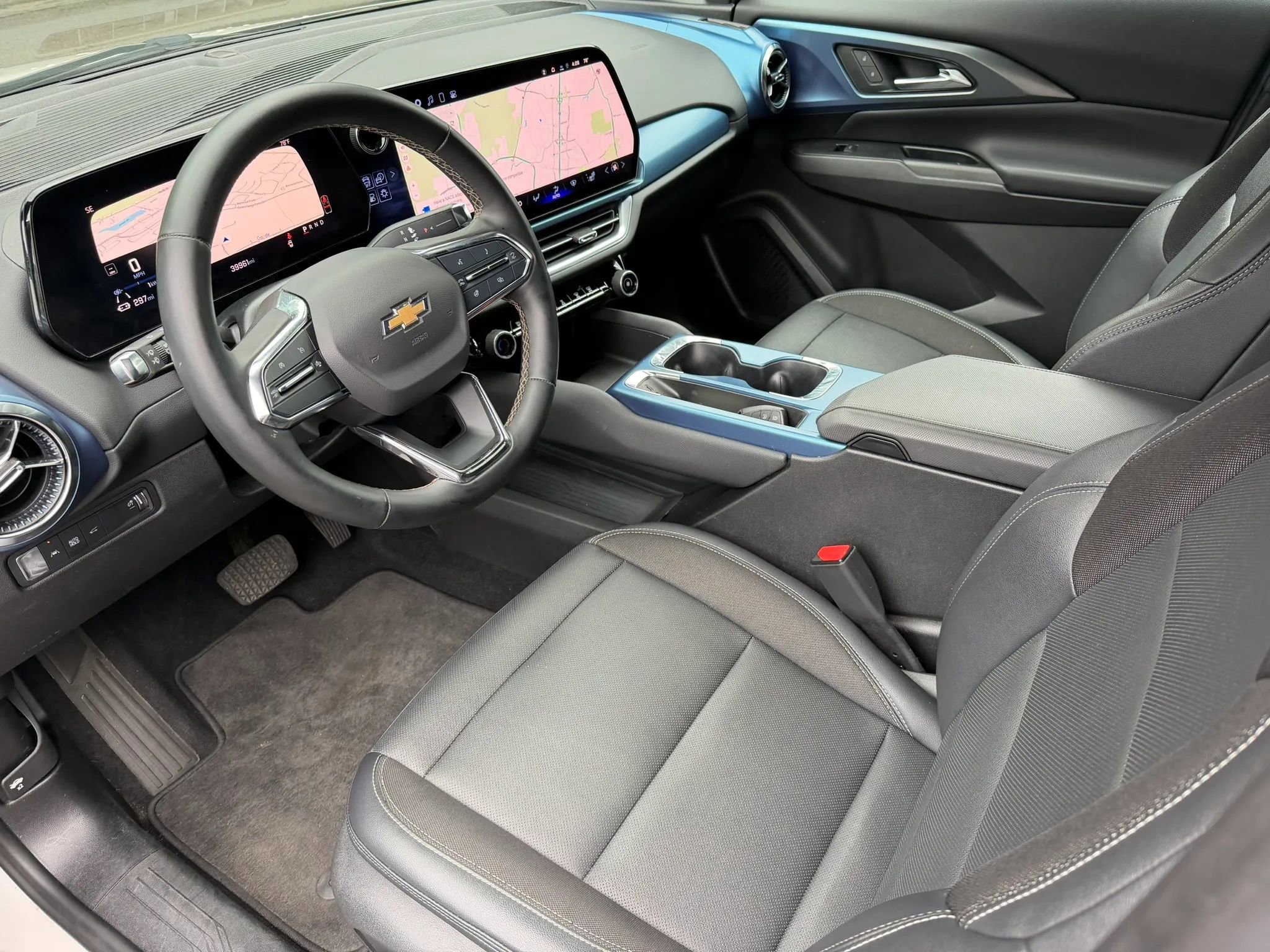 Used 2024 Chevrolet Equinox EV LT FWD image 14