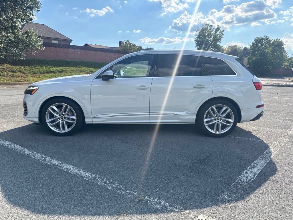 Used 2025 Audi Q7 3.0T Premium Plus w/ Premium Plus Package AWD/4WD image 9