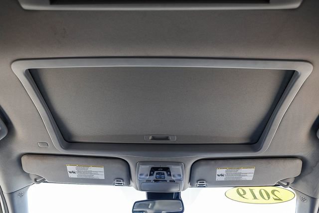 Used 2019 Toyota Sienna Limited Premium image 19