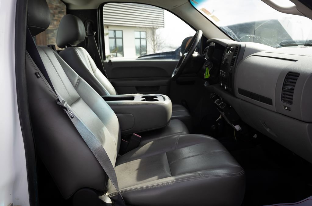 Used 2013 Chevrolet Silverado 1500 W/T image 17