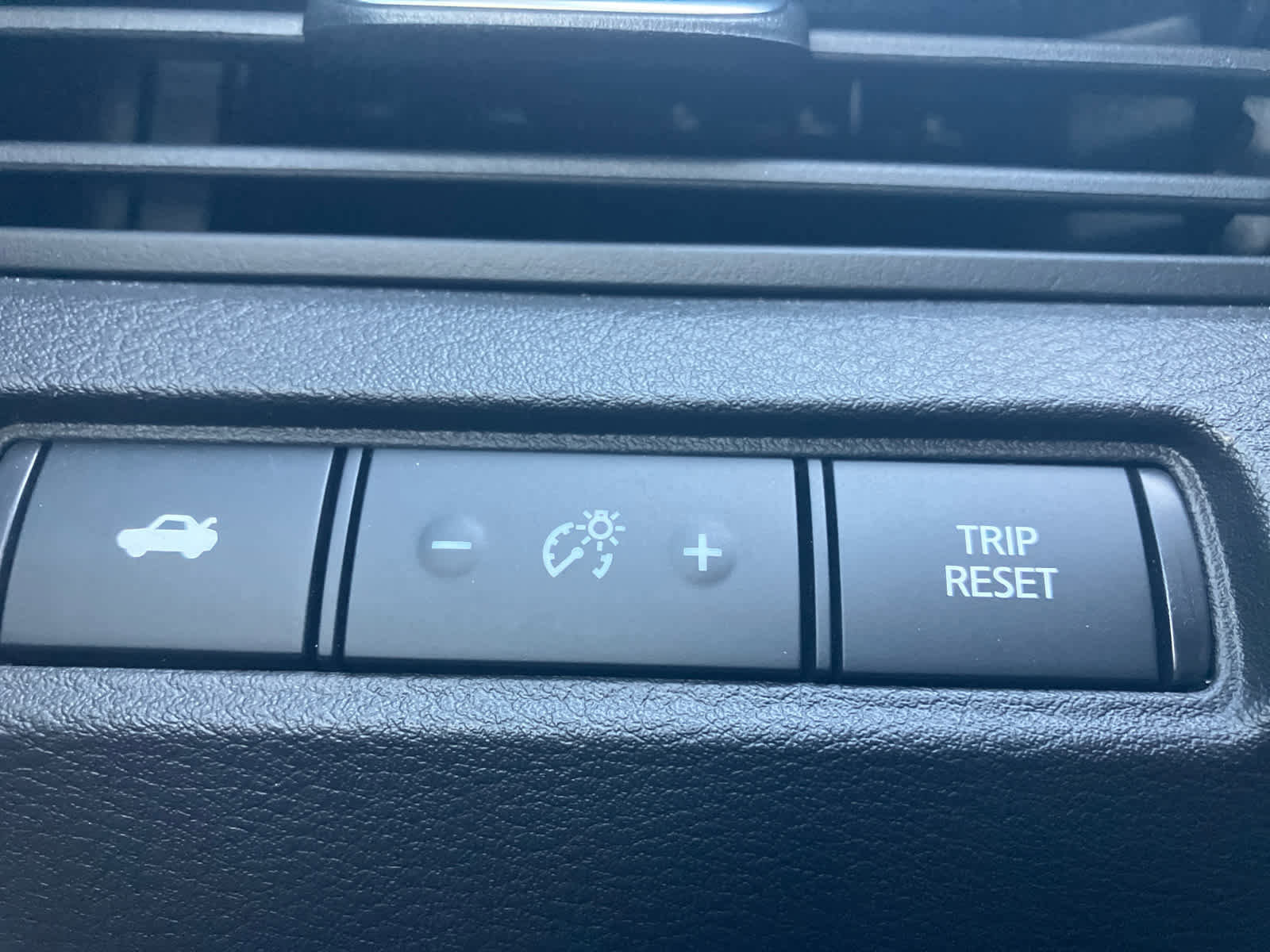 Used 2024 Nissan Altima 2.5 SR image 13