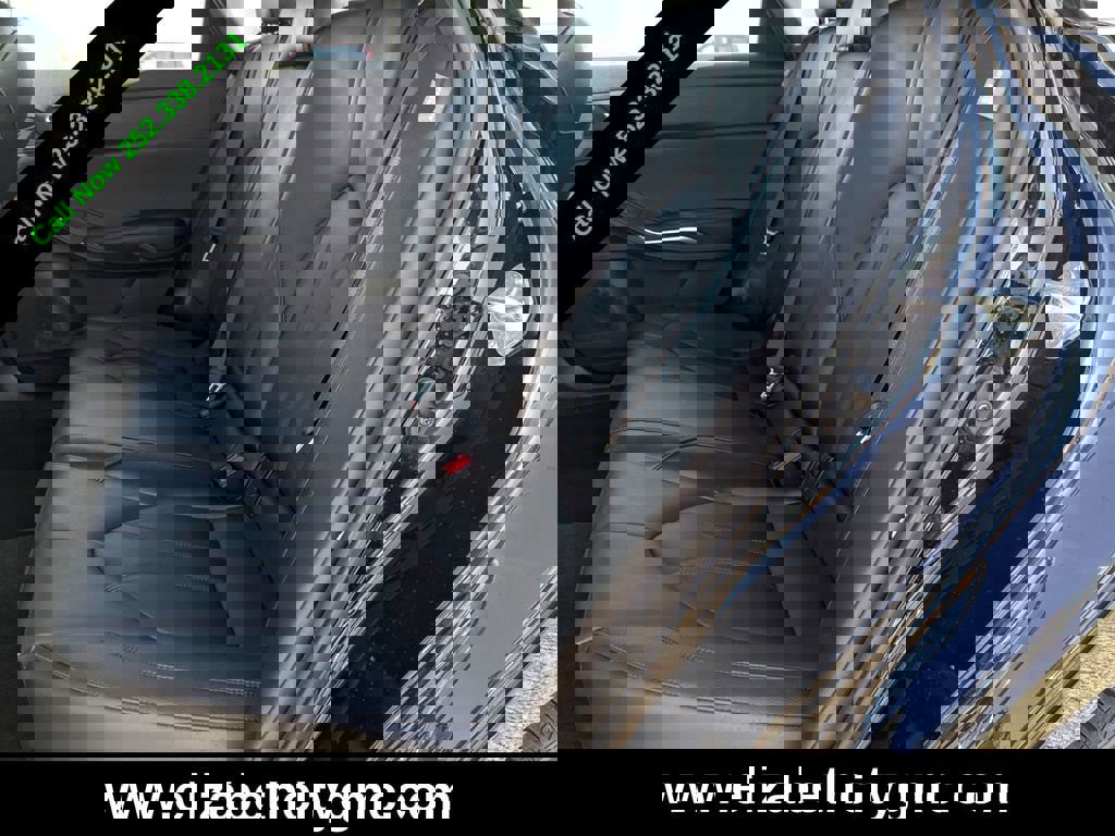 Used 2022 Toyota Avalon XLE image 13