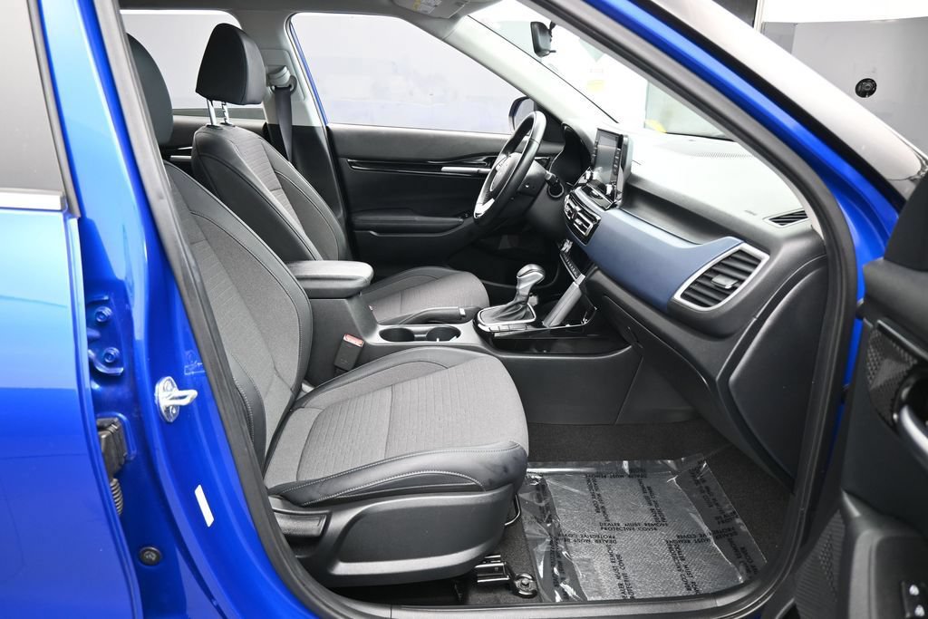 Used 2023 Kia Seltos S FWD image 37