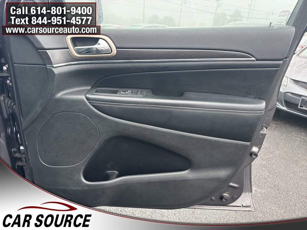 Used 2015 Jeep Grand Cherokee Limited w/ Trailer Tow Group IV image 41