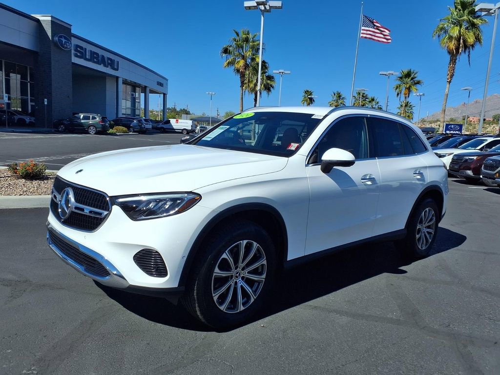 Used 2024 Mercedes-Benz GLC 300 4MATIC image 8