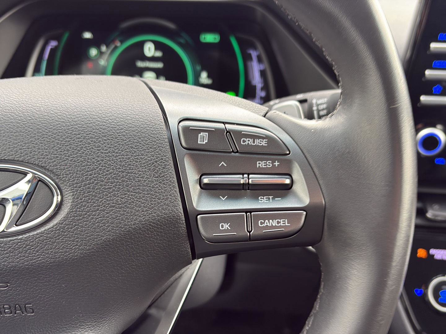 Used 2022 Hyundai Ioniq SE image 11