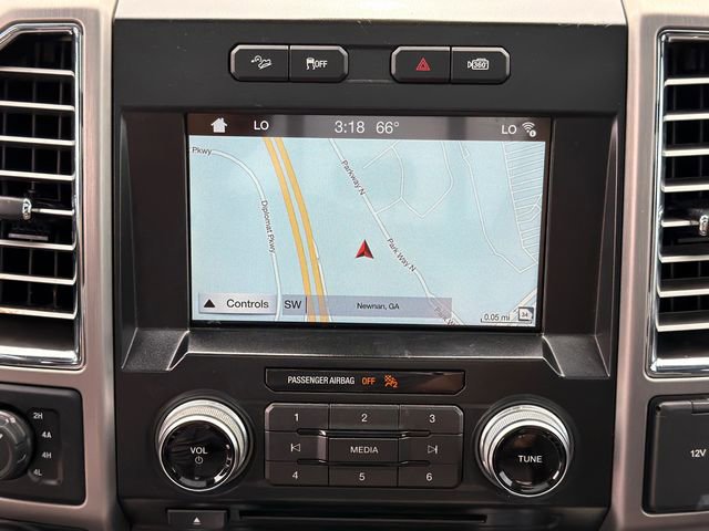 Used 2016 Ford F150 Platinum w/ Equipment Group 701A Luxury image 28