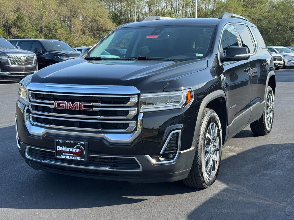 Used 2023 GMC Acadia SLT w/ Preferred Package FWD image 11