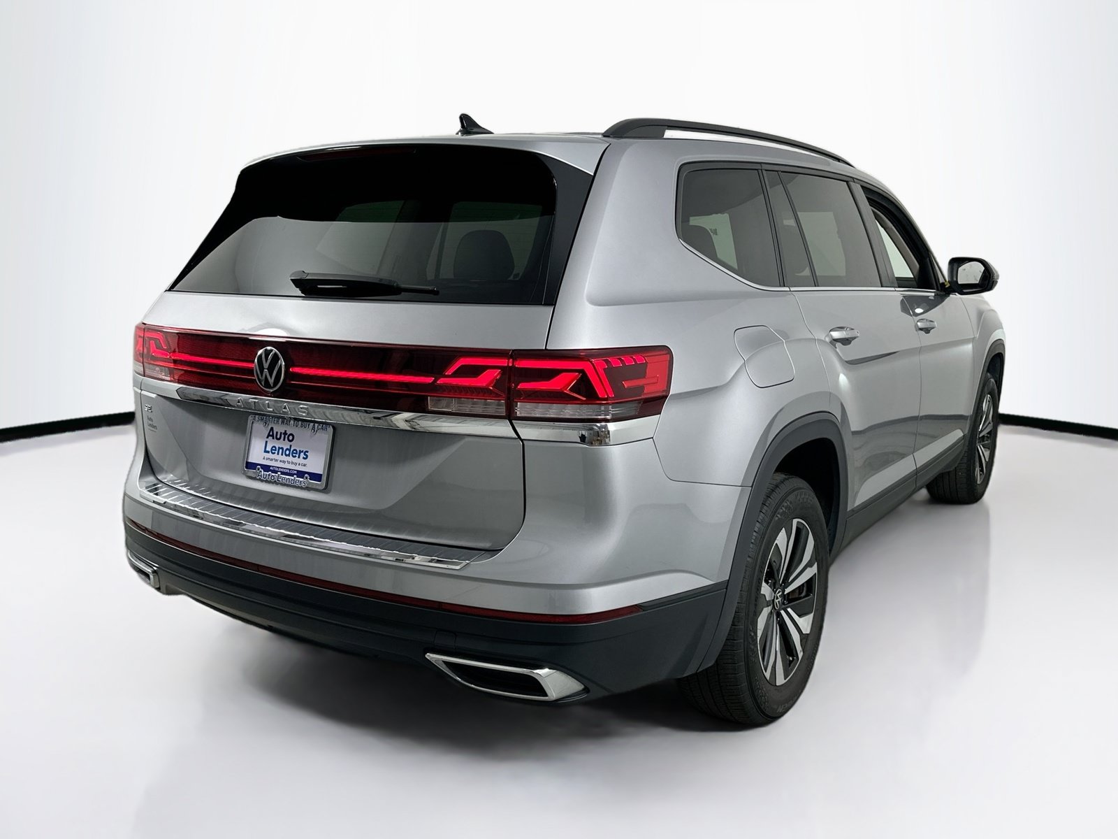 Used 2024 Volkswagen Atlas SE FWD image 5