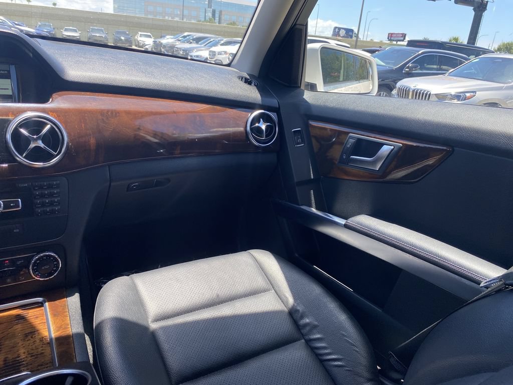 Used 2014 Mercedes-Benz GLK 350 2WD image 4