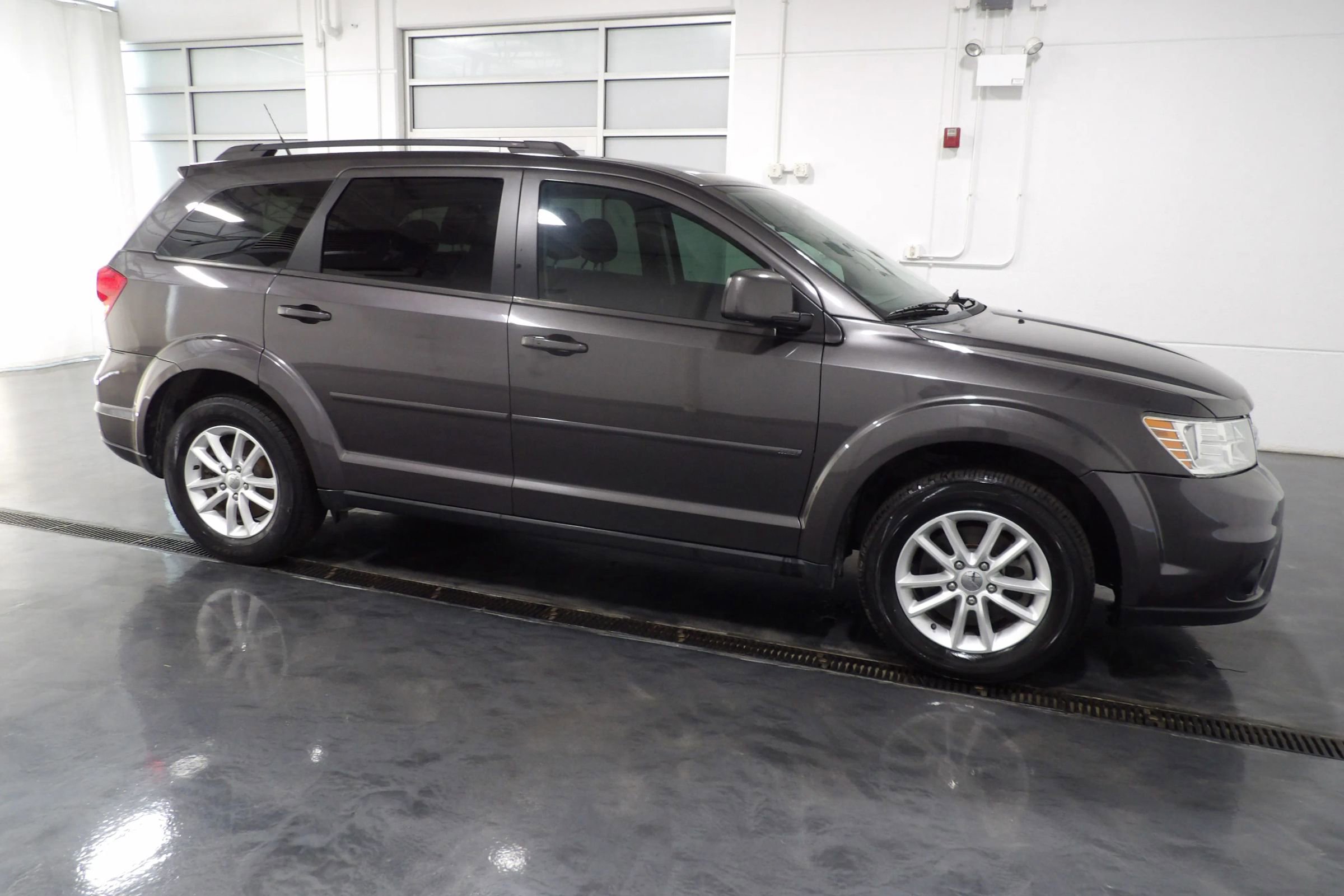 Used 2016 Dodge Journey SXT image 5