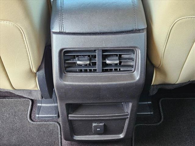 Used 2015 Ford Edge SE FWD image 17