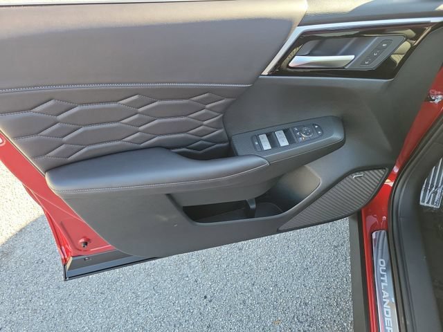 New 2026 Mitsubishi Outlander SEL FWD image 25
