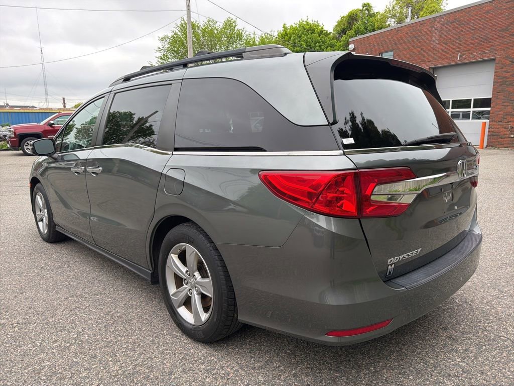 Used 2018 Honda Odyssey EX image 3