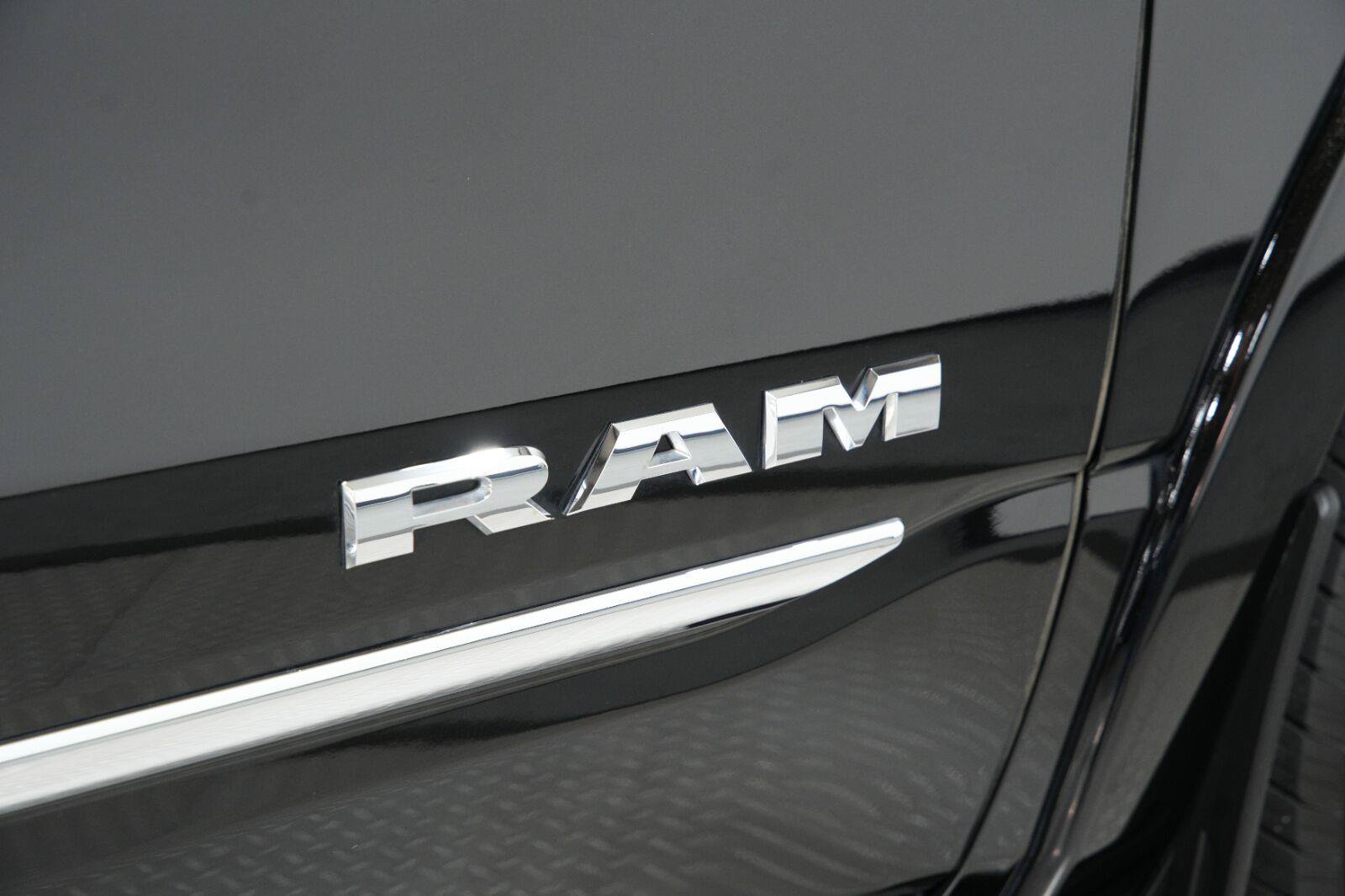 Used 2023 RAM 1500 Limited AWD/4WD image 32