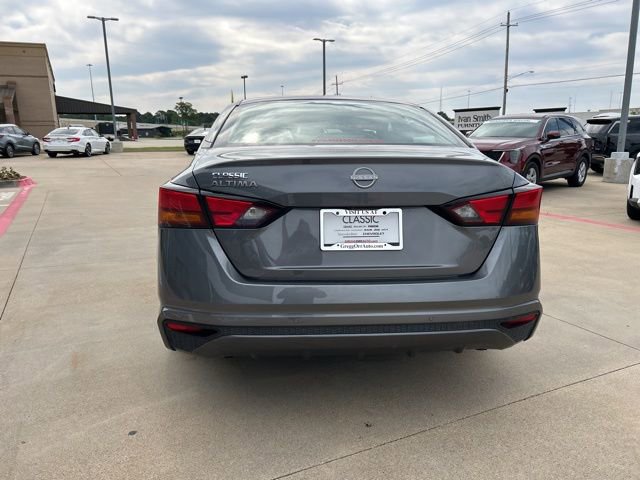 Used 2024 Nissan Altima 2.5 S FWD image 7