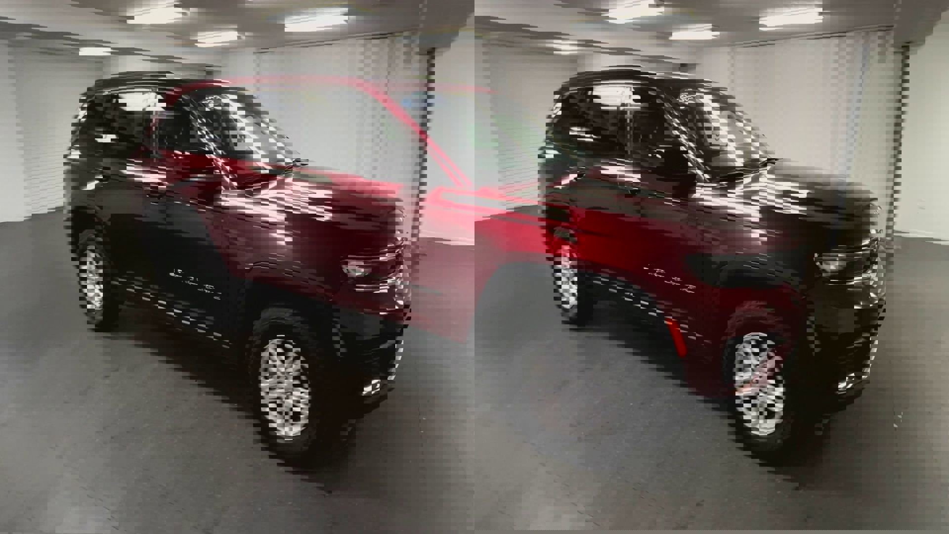 Used 2023 Jeep Grand Cherokee Laredo image 70