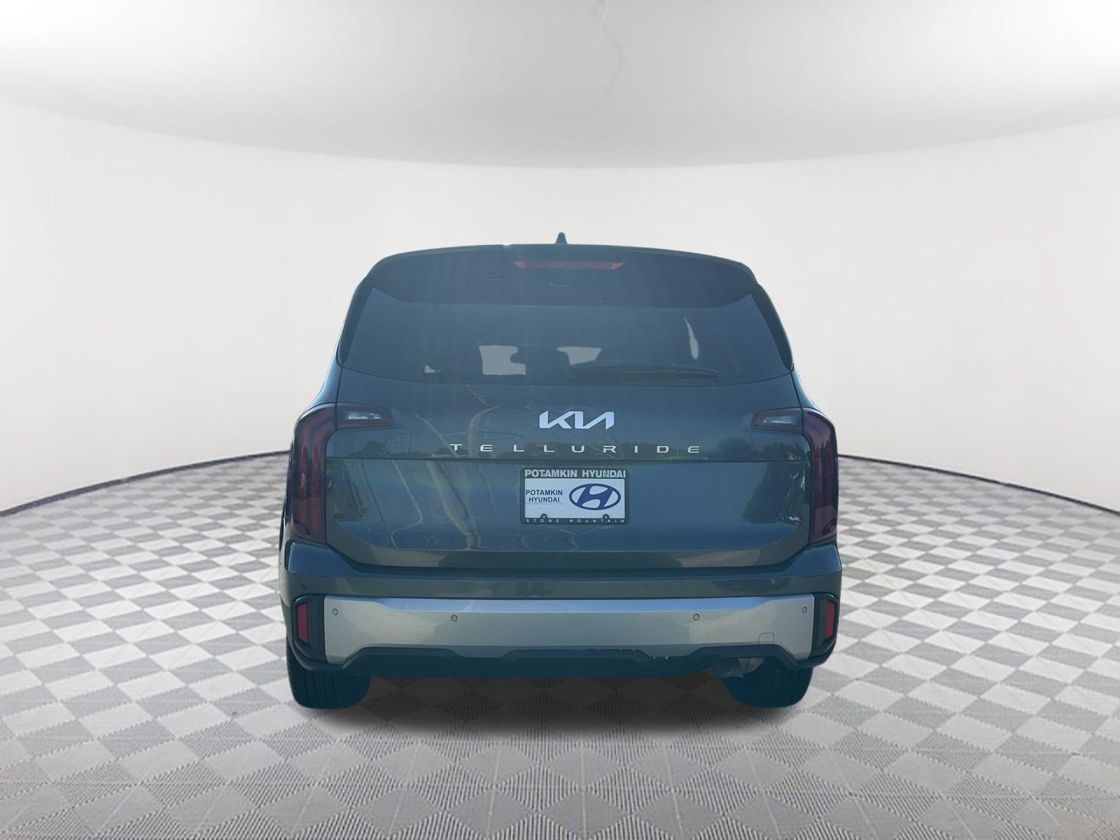 Used 2024 Kia Telluride LX FWD image 6