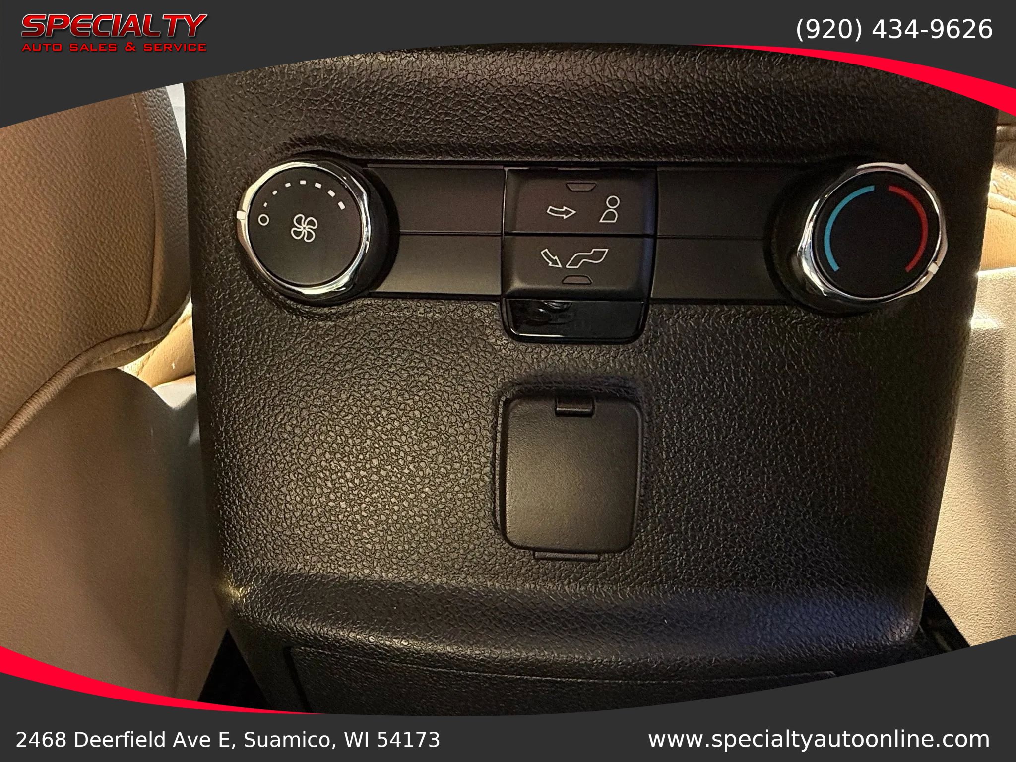 Used 2016 Ford Explorer XLT w/ Equipment Group 202A image 24