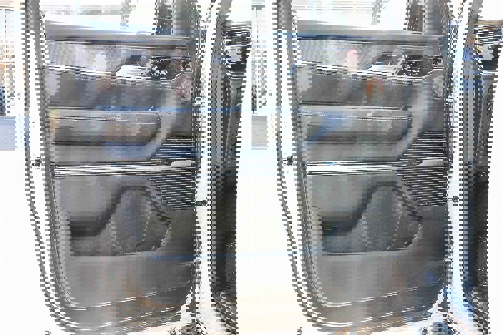 Used 2024 Jeep Grand Wagoneer L Series II w/ Quick Order Packagew 28T image 20