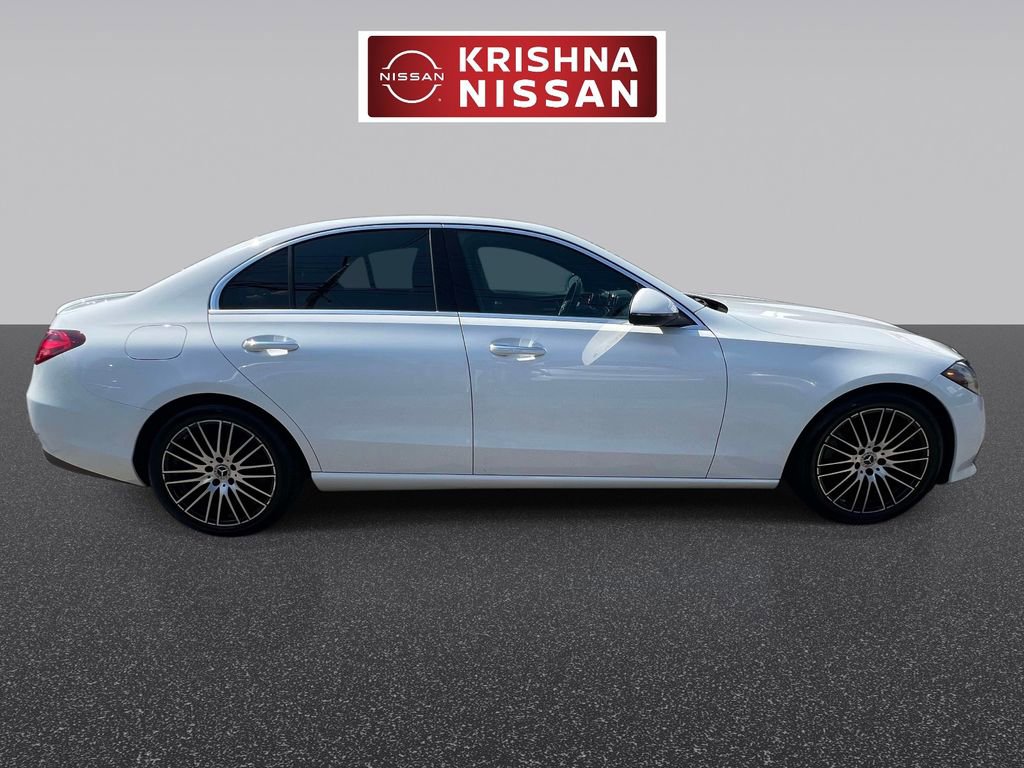 Used 2023 Mercedes-Benz C 300 4MATIC Sedan image 4