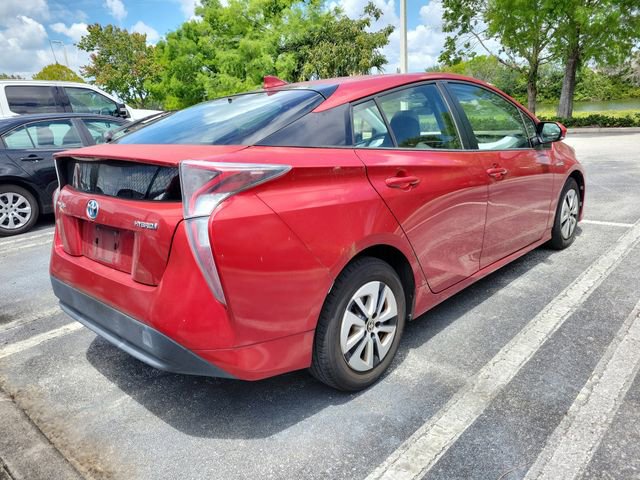 Used 2017 Toyota Prius Three FWD image 4