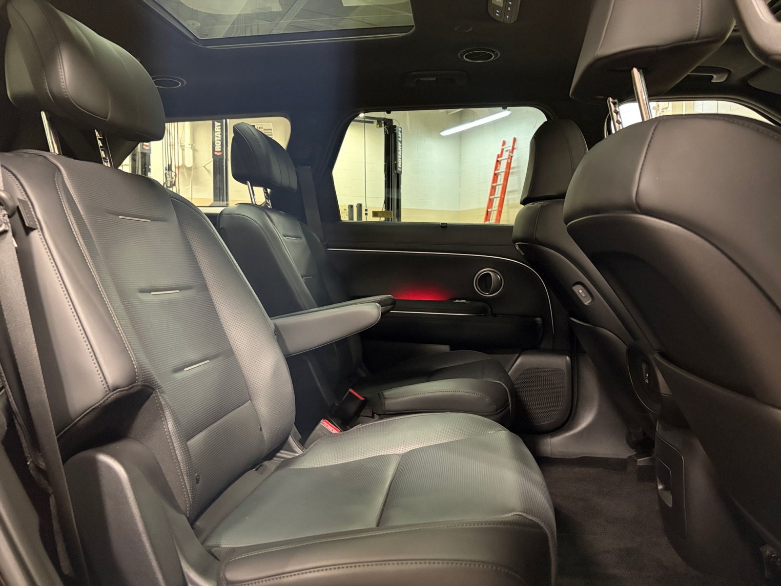 Used 2026 Hyundai Palisade Calligraphy AWD/4WD image 32